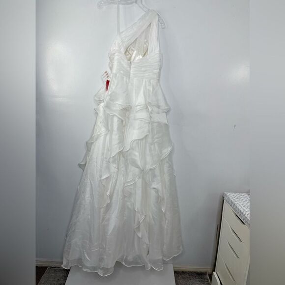 Mac Duggal 49541 Jewel Broach One Shoulder Cascade Layered Gown, White, Size 4 - Picture 3 of 13